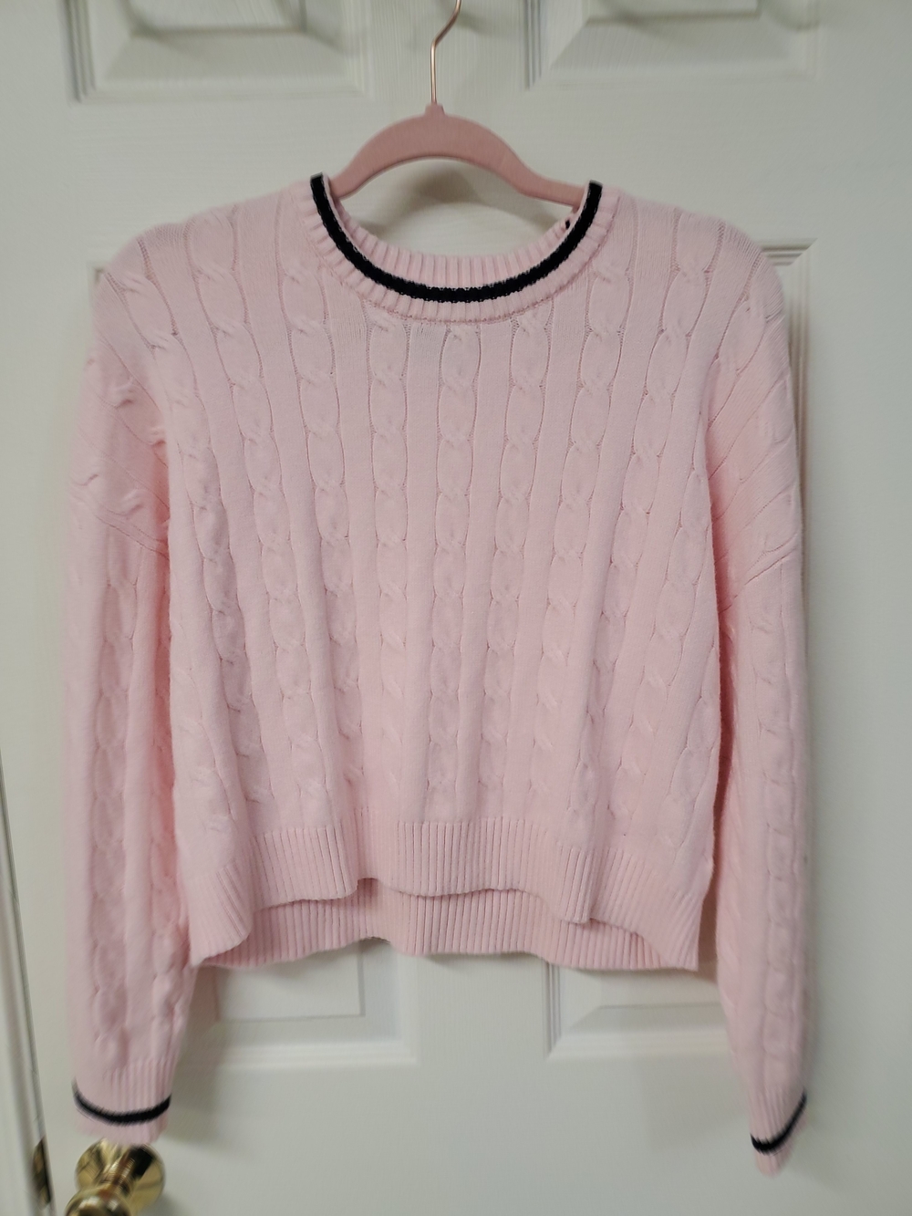 Justify Cable Knit Crewneck Sweater - Light Pink